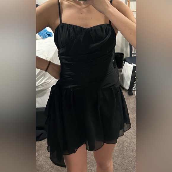 EXPRESS party dress w bow detailing - Picture 5 of 5